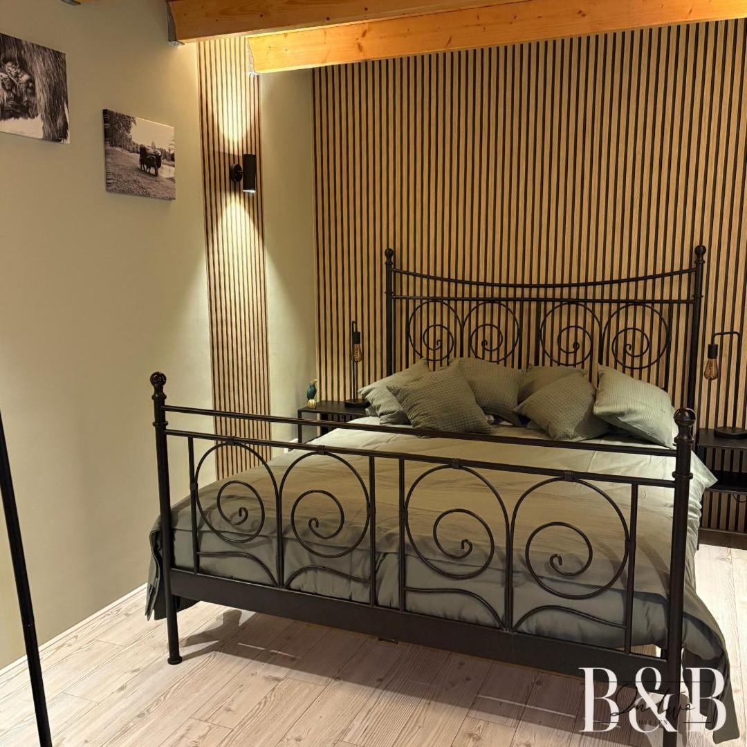 Bed & Breakfast In Two